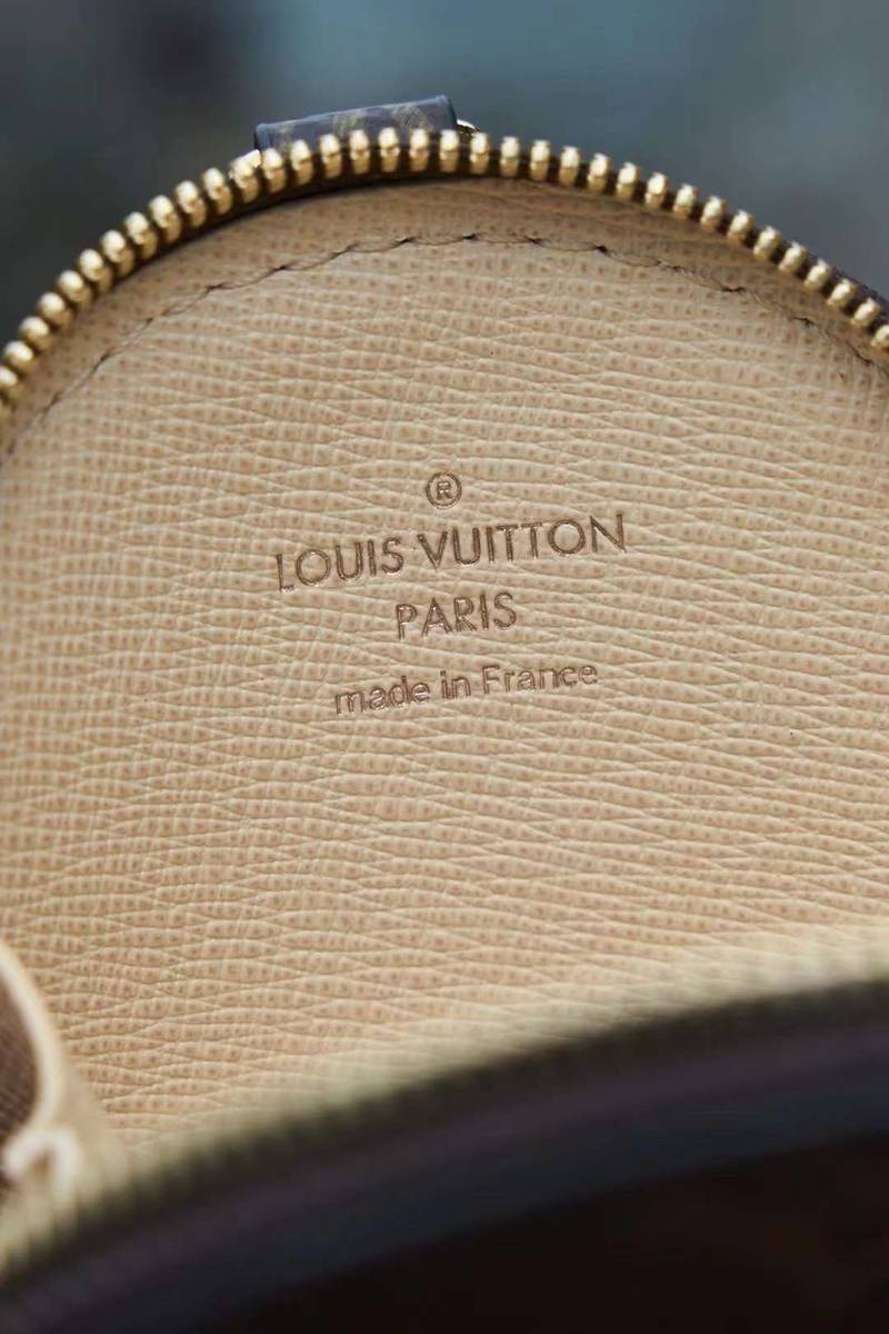 LV MULTI POCHETTE ACCESSOIRES Bag M44813/44840