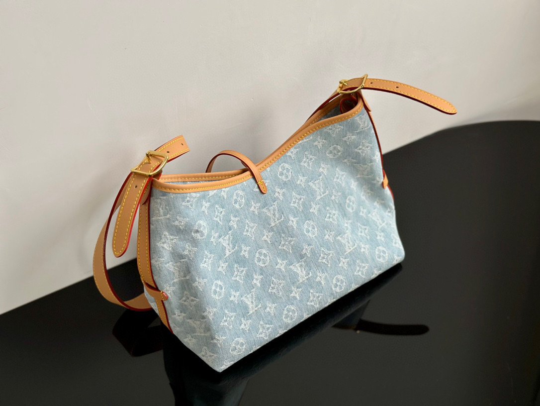 LV CARRYALL Small handbag