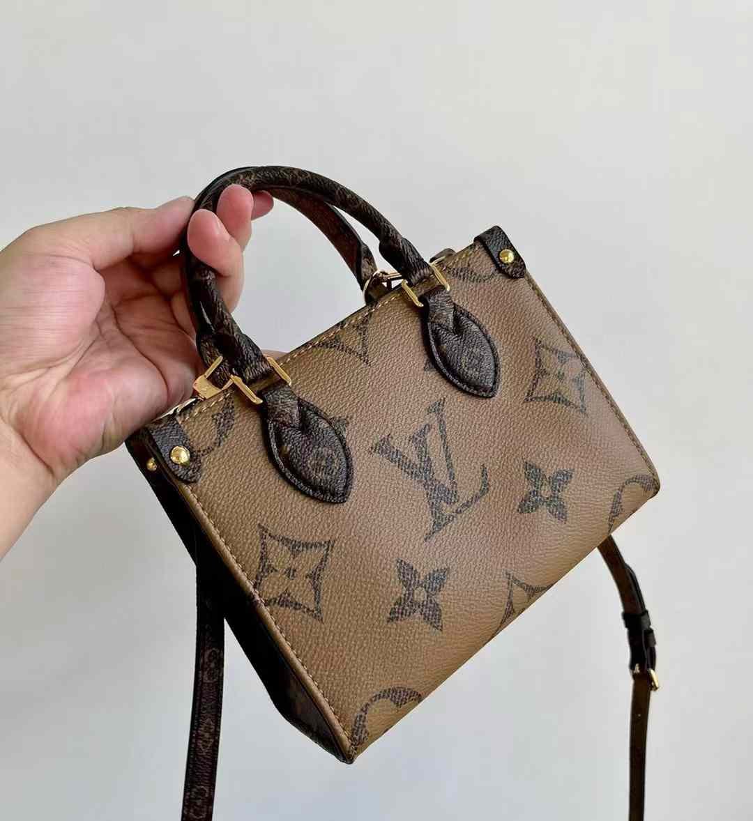 LV OnTheGo BB M46839