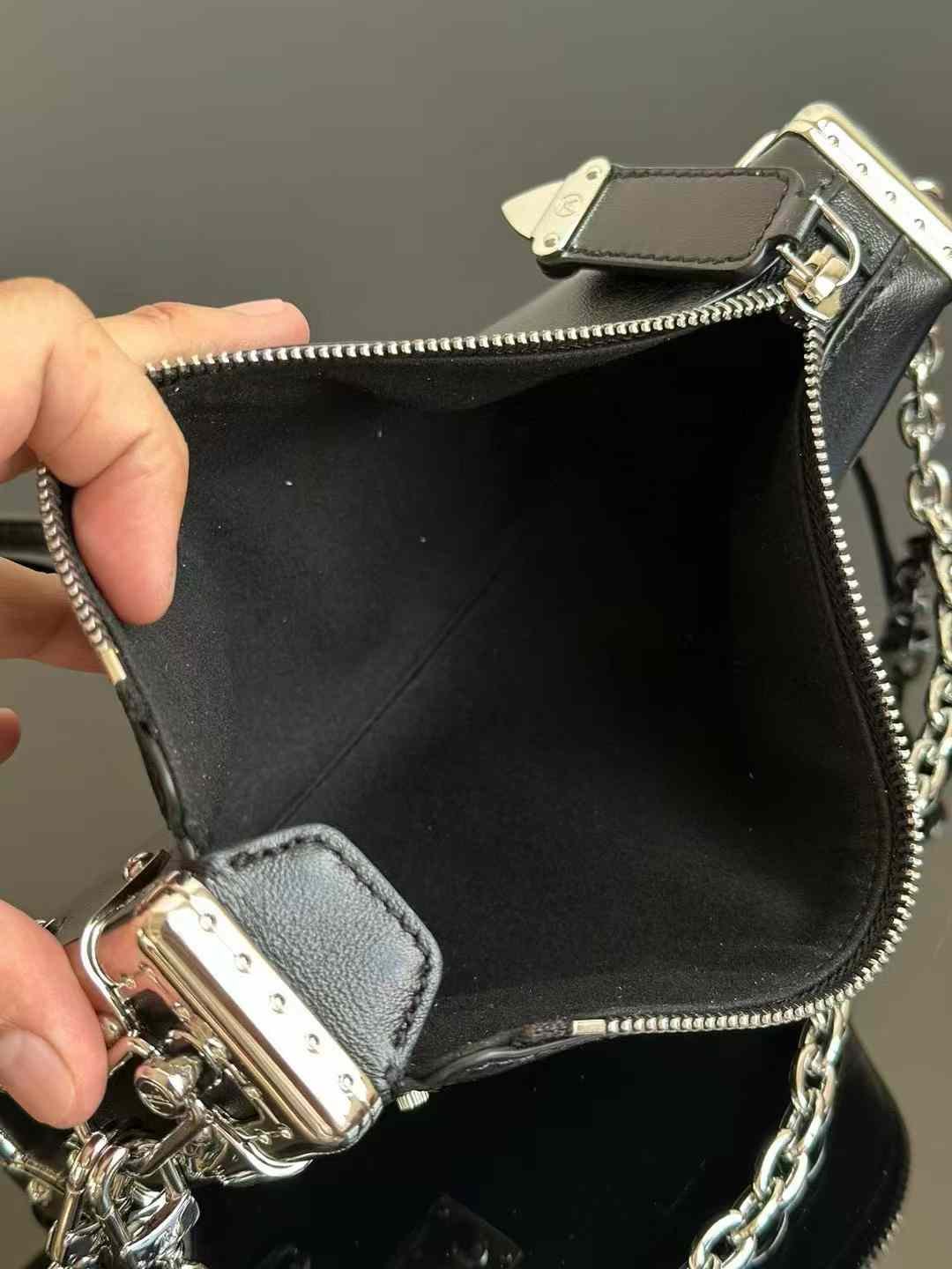 LV Fall-Winter 2024 Sho Slim Trunk  M25445