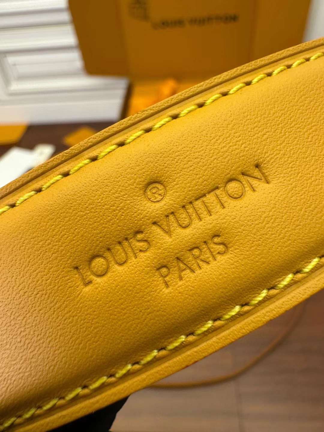 LV M46815 Side Trunk PM