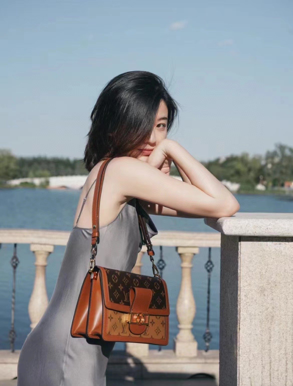 LOUIS VUITTON DAUPHINE M45958