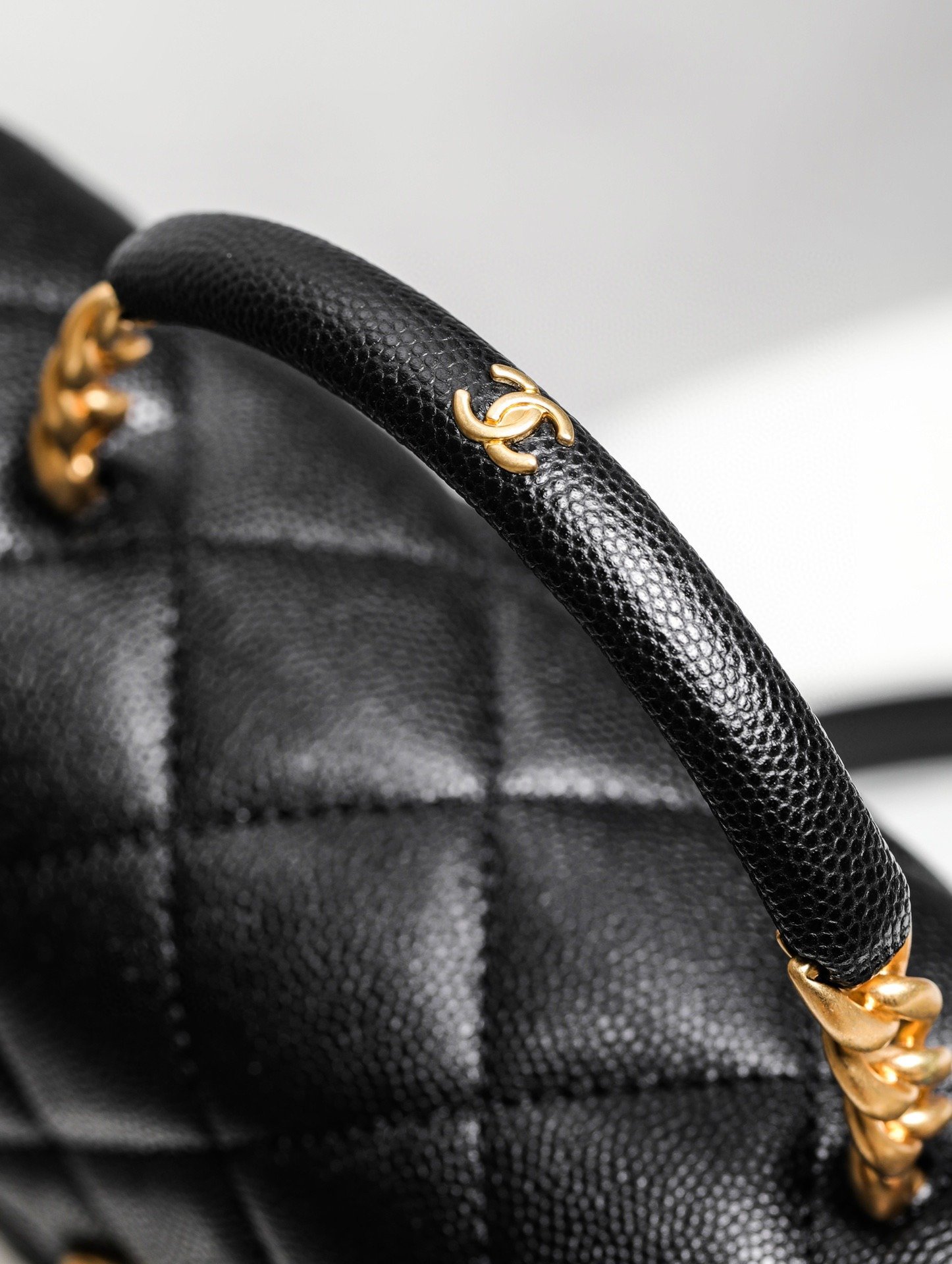 CHANEL 23S Handle Bag