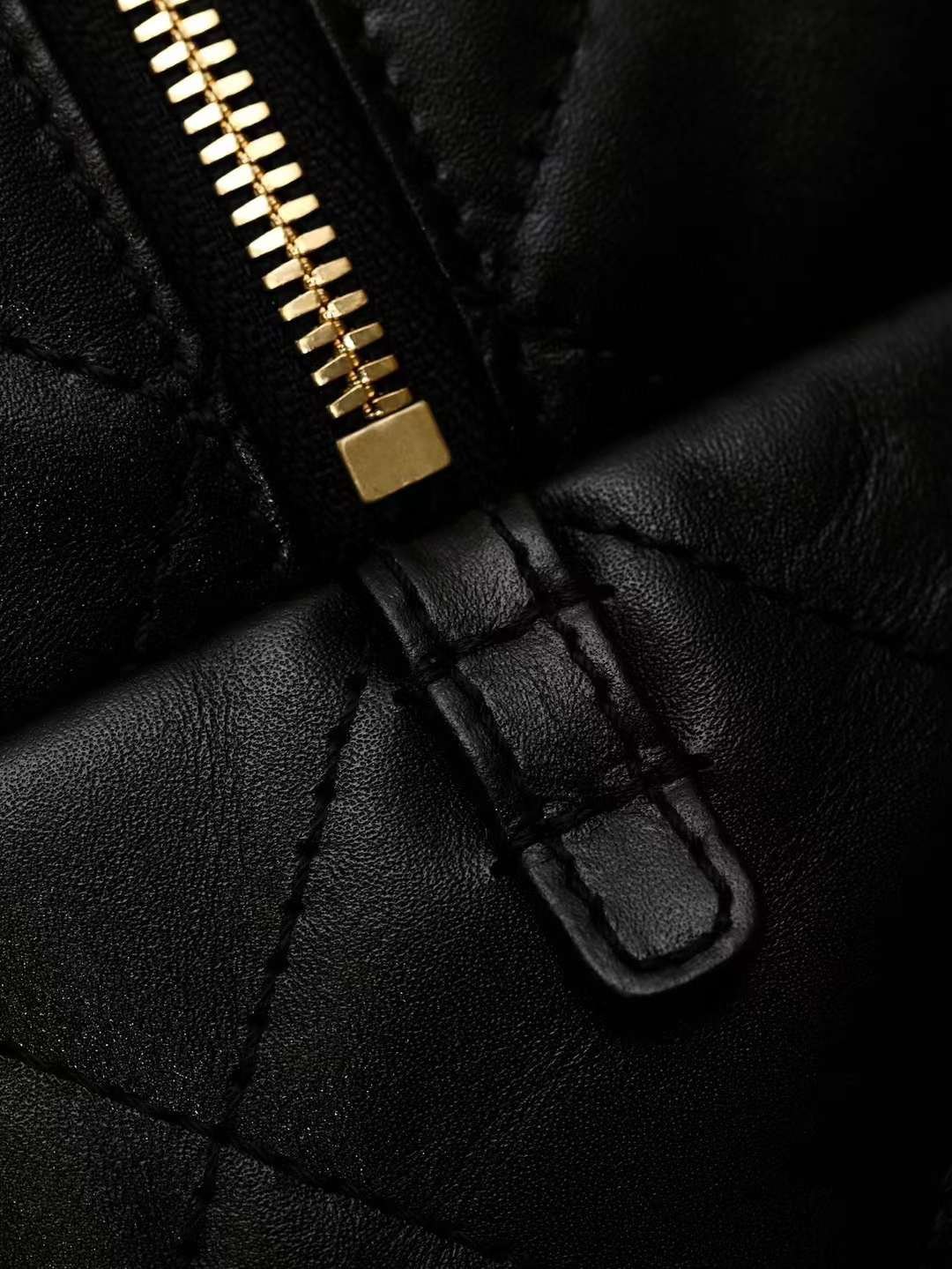 CHANEL 24B MAXI BOWLING BAG