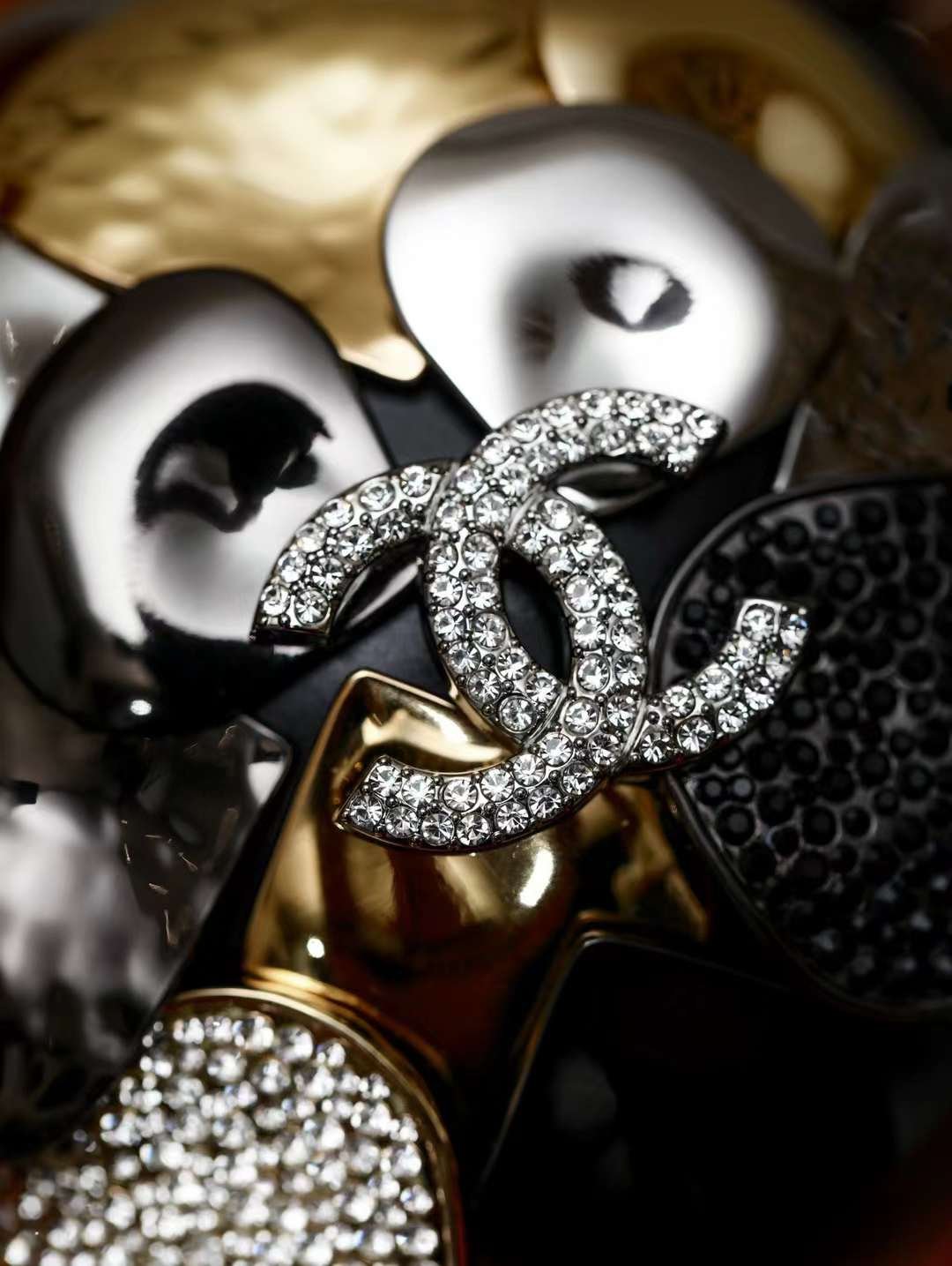 CHANEL  Sphere Minaudiere