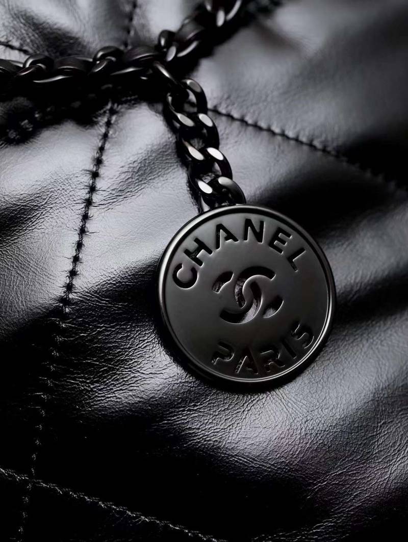 CHANEL 22all black shopping bag