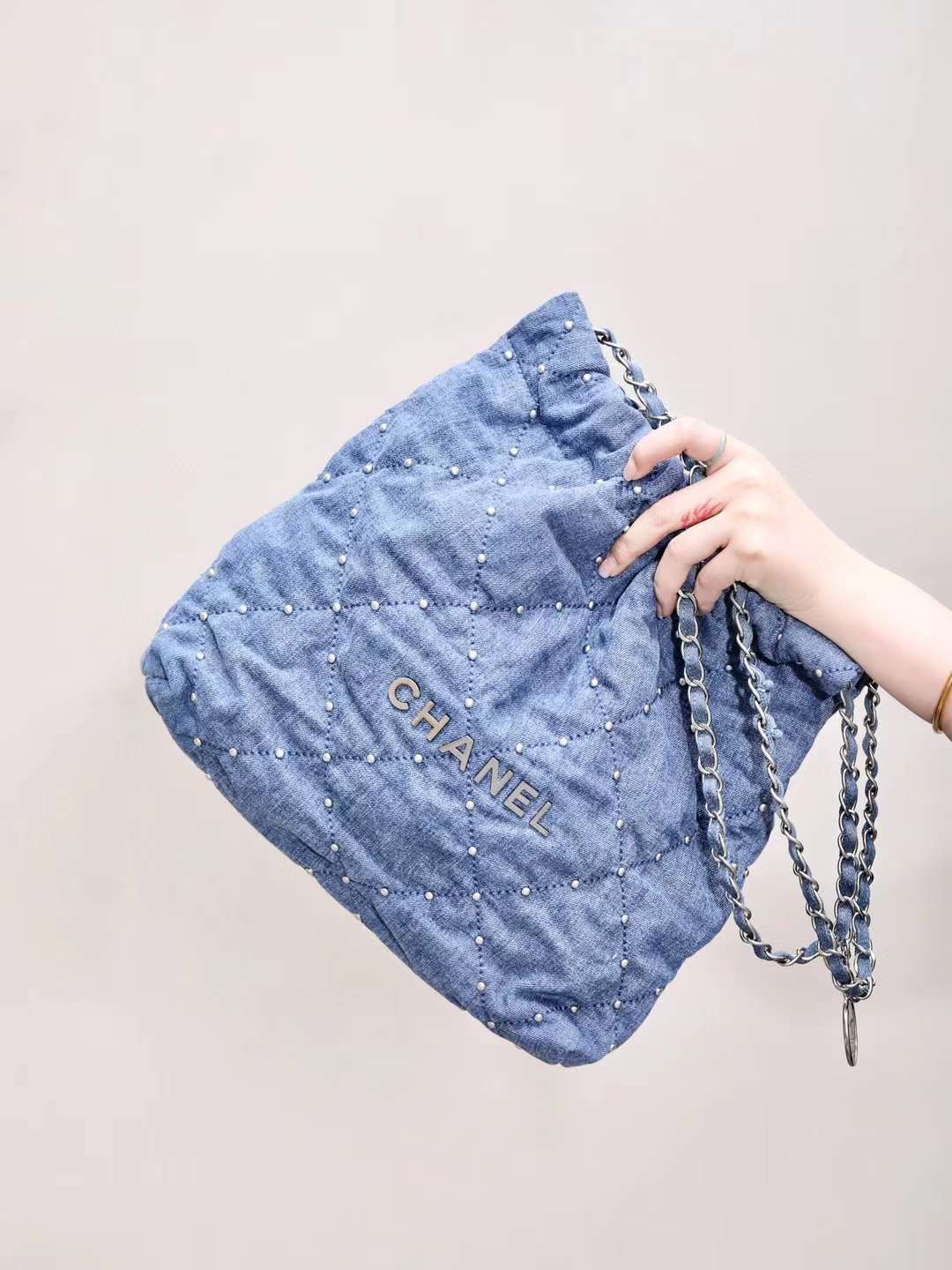 CHANEL 2024 shopping 22bag