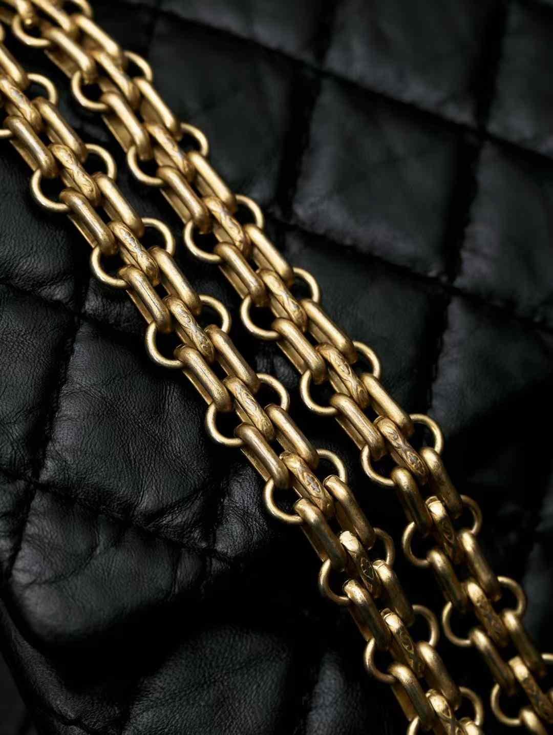 CHANEL 2.55 Handbag