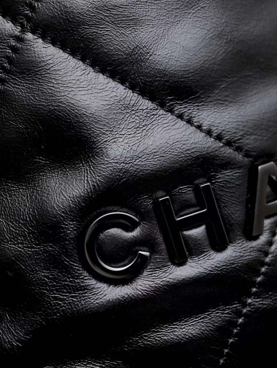 CHANEL 22all black shopping bag