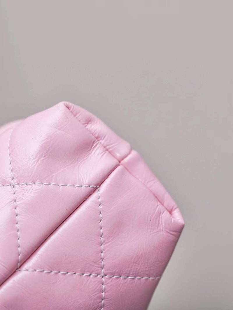 chanel 22 mini handbag