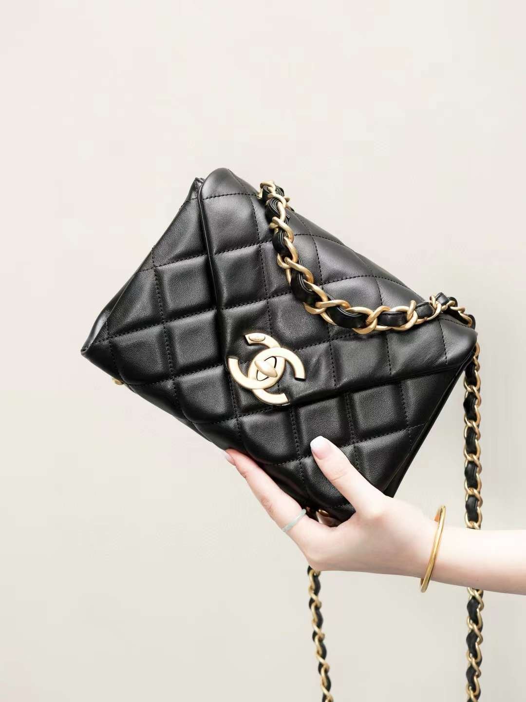 CHANEL 24A Flap Bag