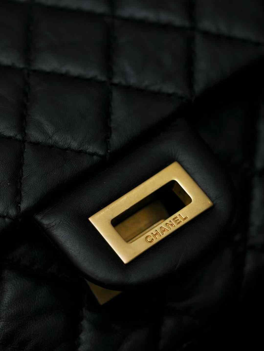 CHANEL 2.55 Handbag