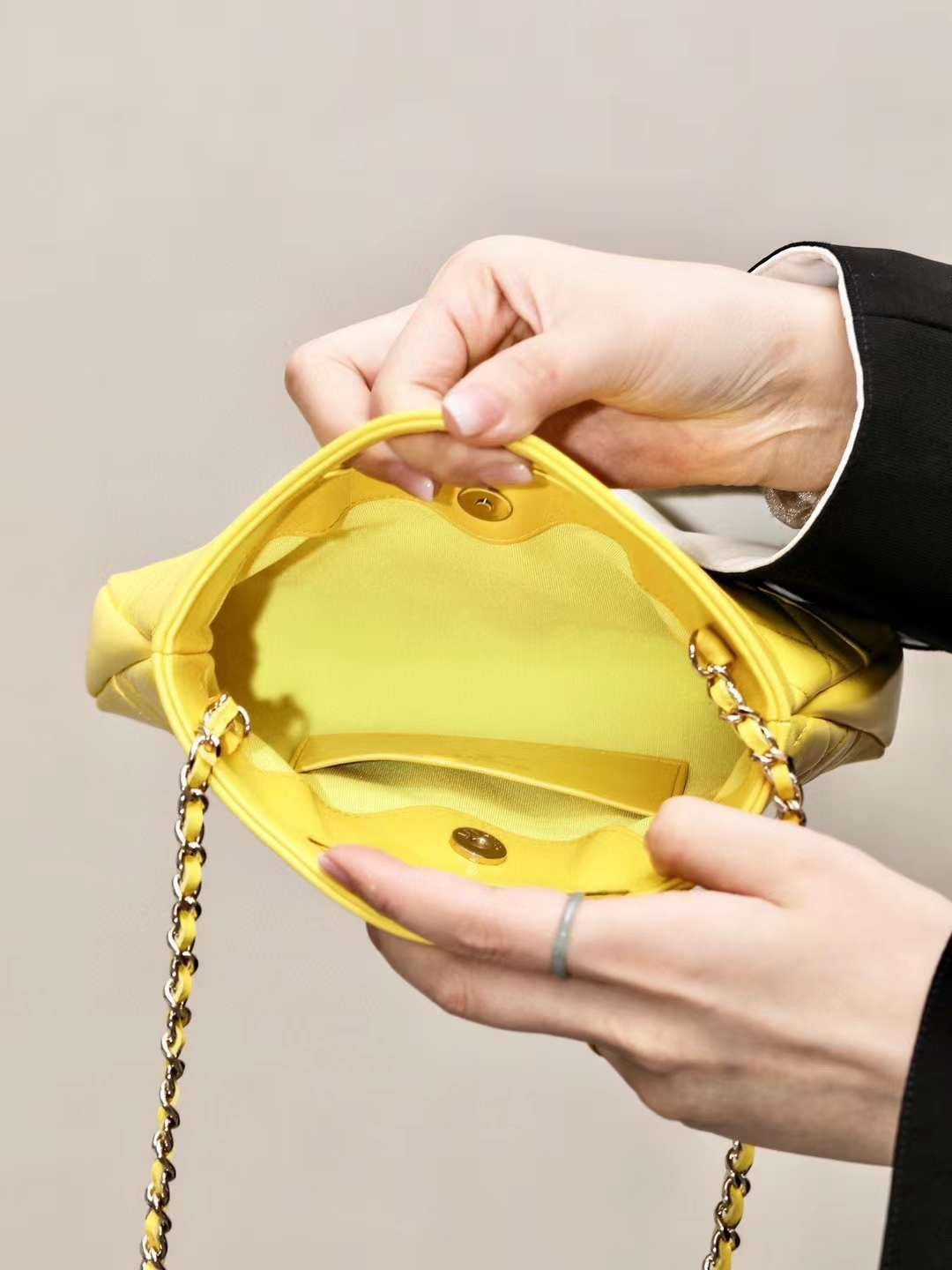 CHANEL 24C NANO 31 BAG