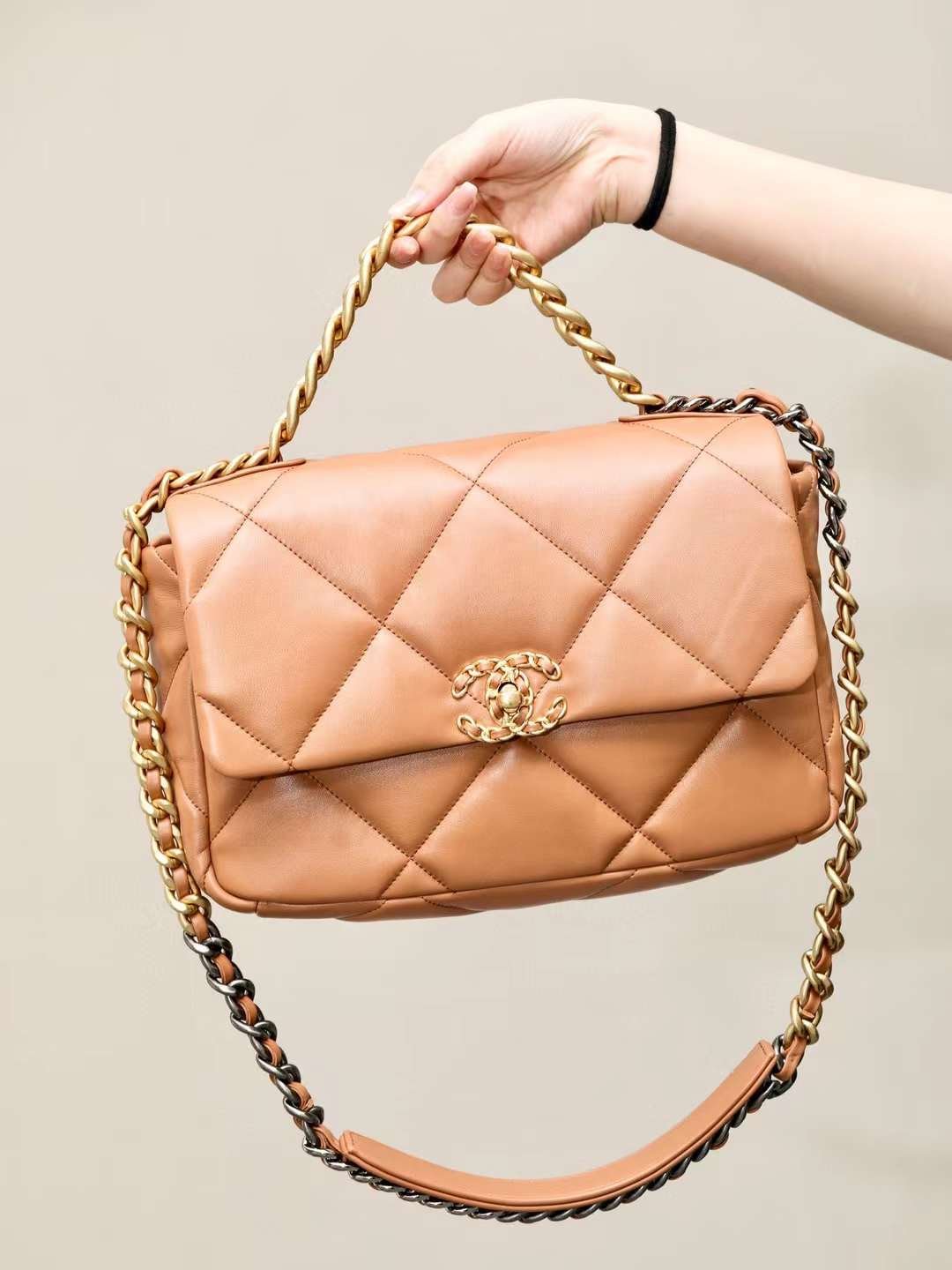 CHANEL 19 HANDBAG