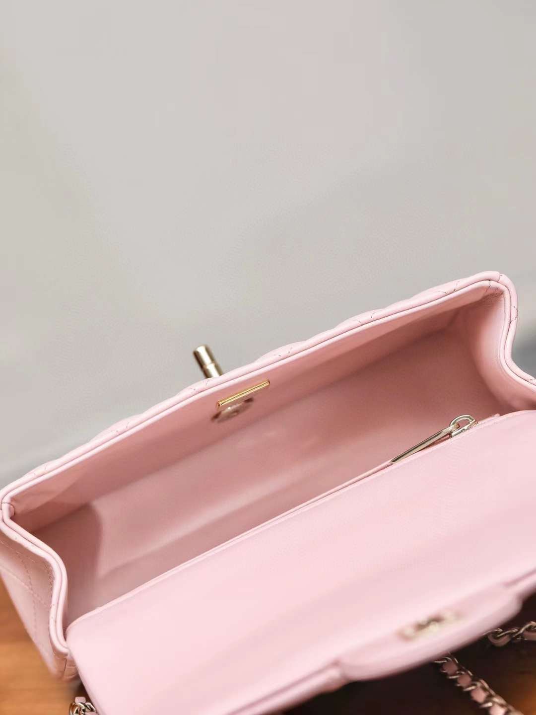 CHANEL 24k CF Wrist bag