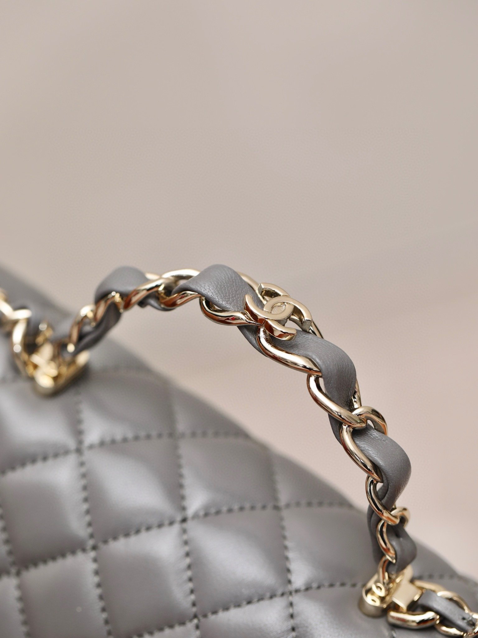 CHANEL 23K Handle Bag