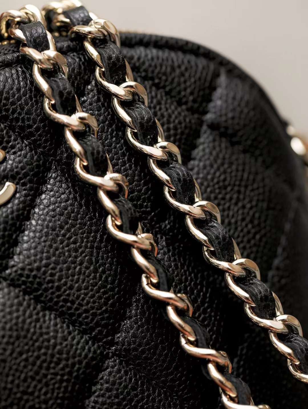 CHANEL 24C classic clutch with chain