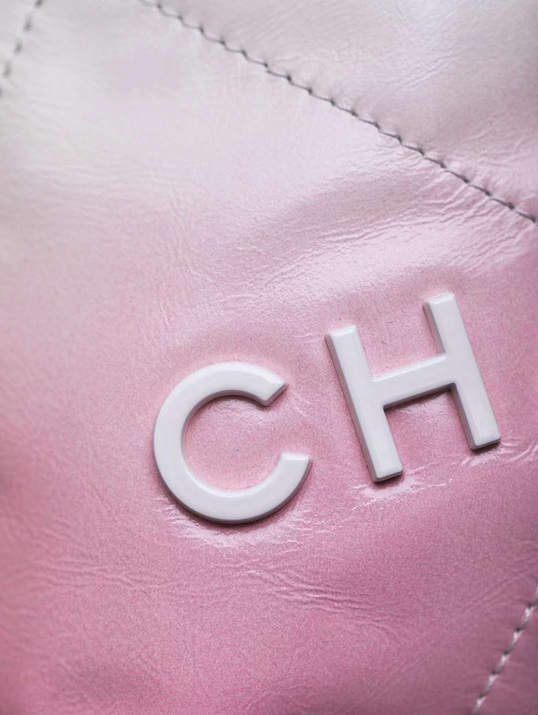 chanel 22 mini handbag