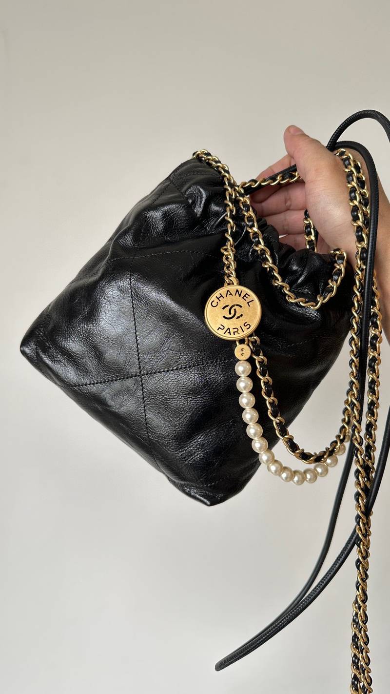 CHANEL 22 MINI BAG