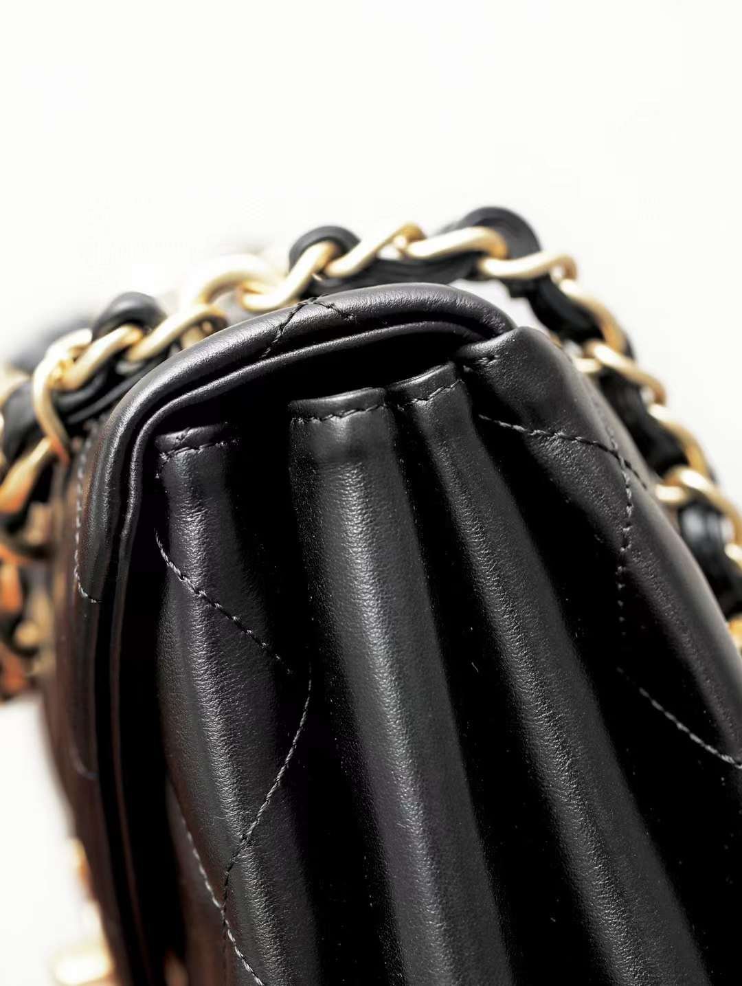 CHANEL 24A Flap Bag