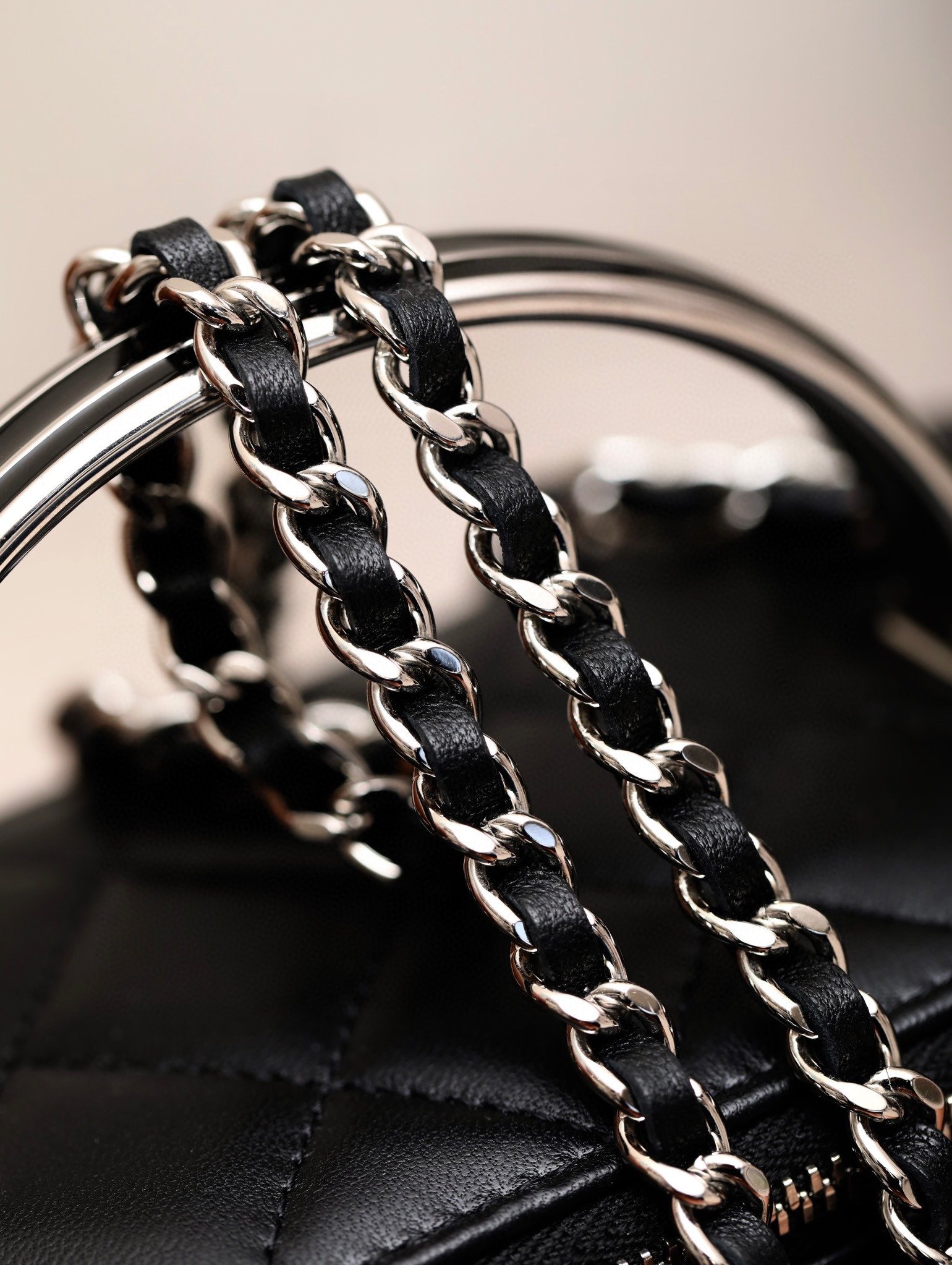 CHANEL 24C Vanity With Chain