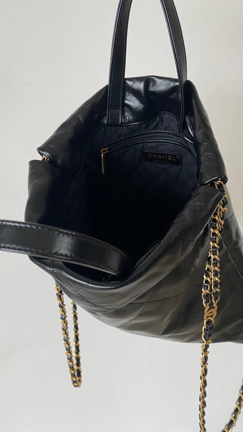 CHANEL 22Backpack
