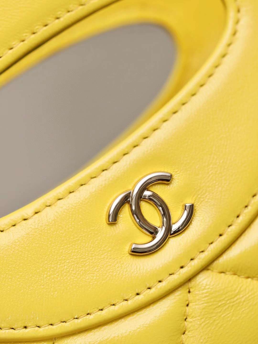 CHANEL 24C NANO 31 BAG