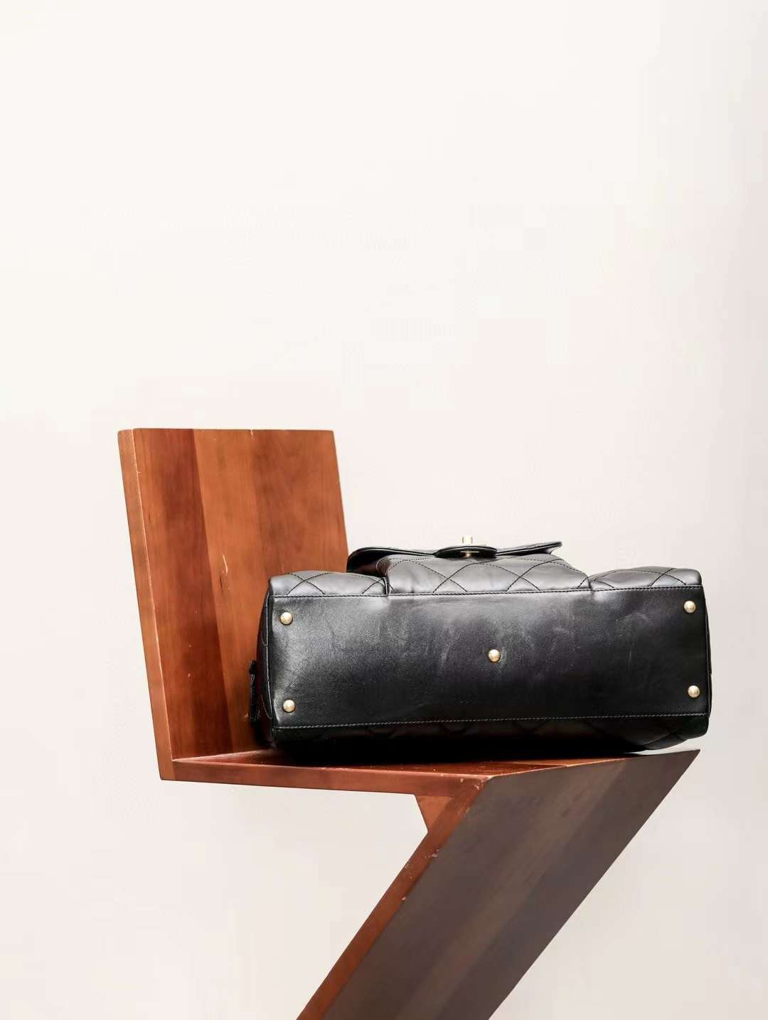 CHANEL 24B MAXI BOWLING BAG