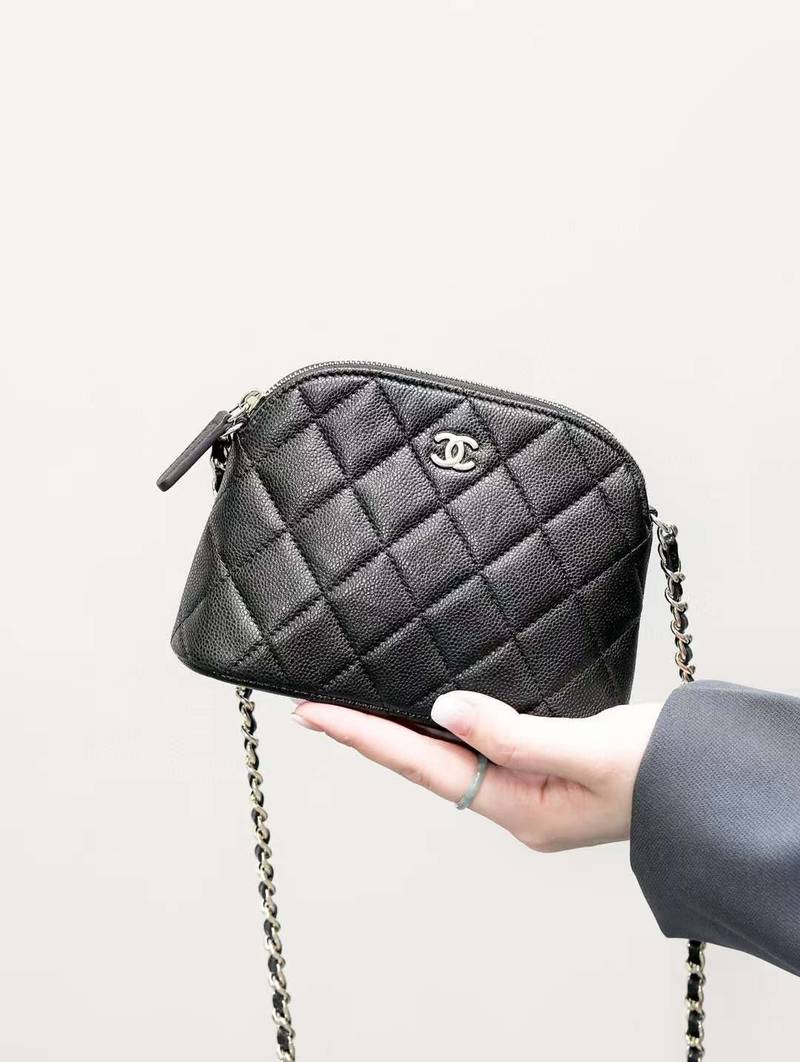 CHANEL 24C classic clutch with chain