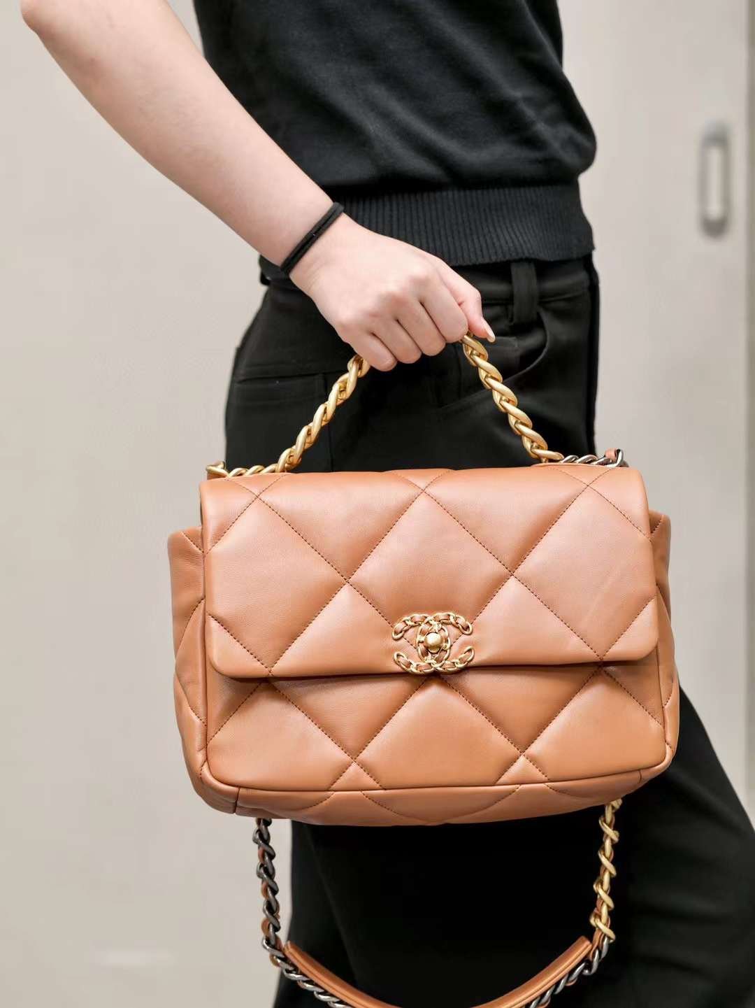 CHANEL 19 HANDBAG