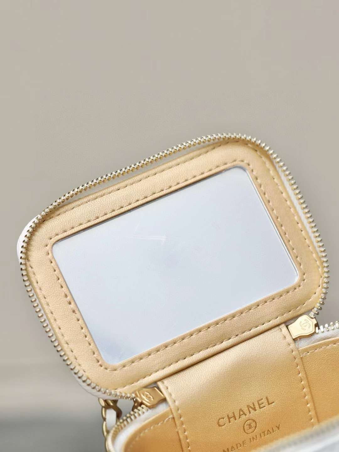 CHANEL 24A clutch with chain