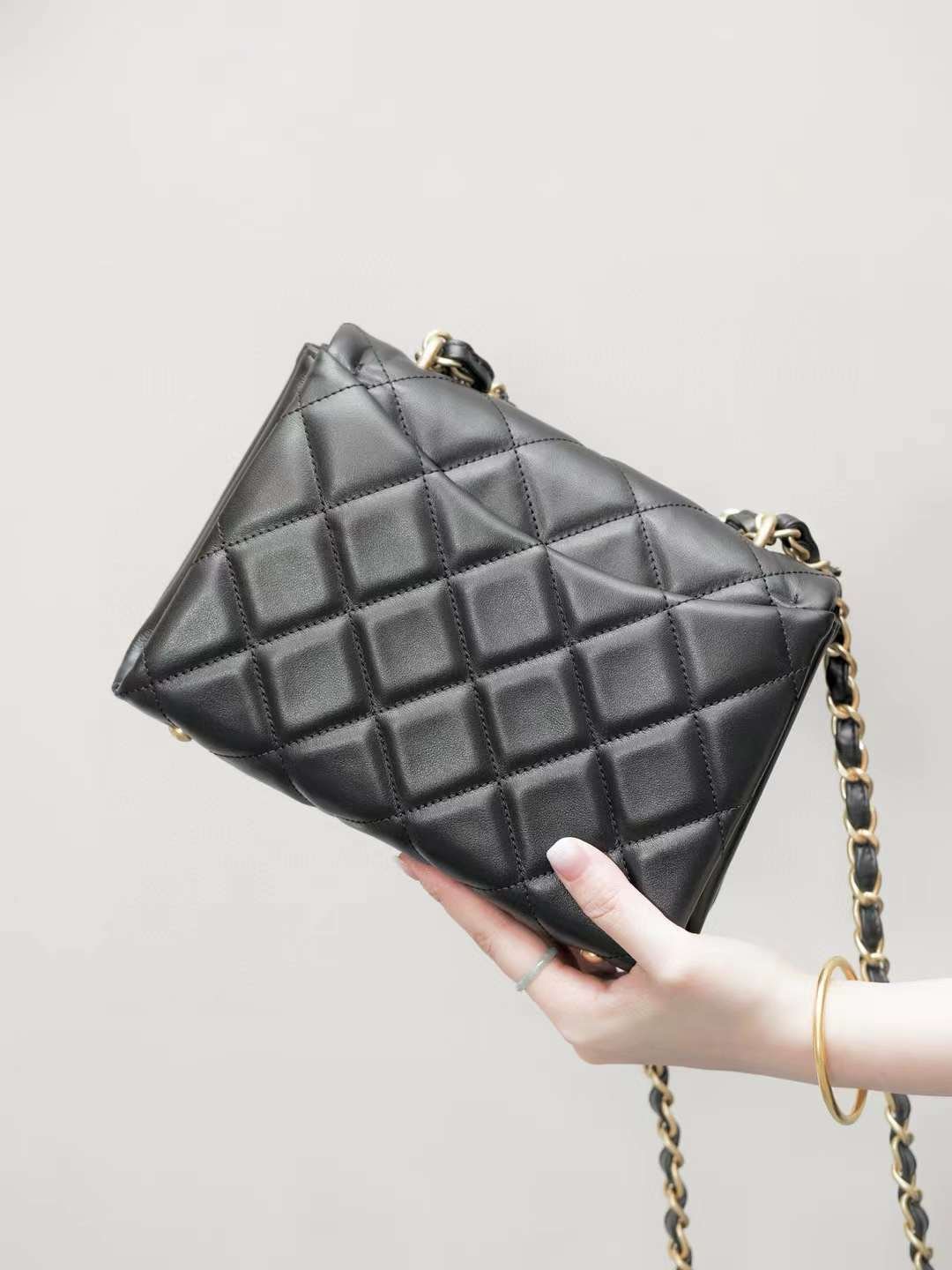 CHANEL 24A Flap Bag