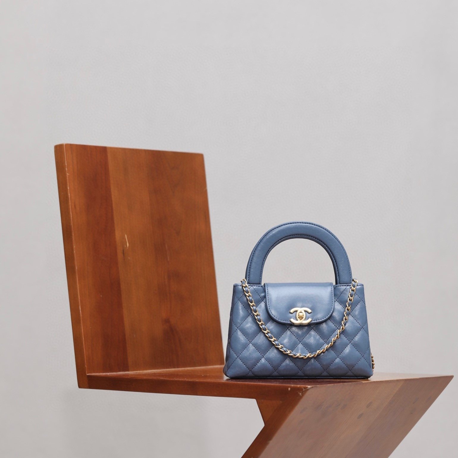 CHANEL 23K Clutch With Chain(Small)