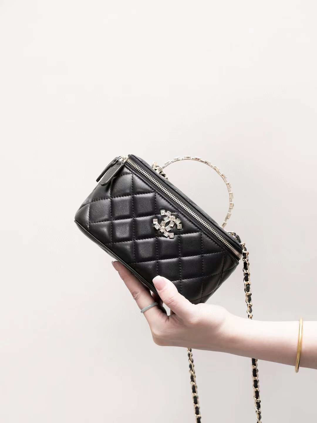 CHANEL 24S Metal letter wrist makeup bag