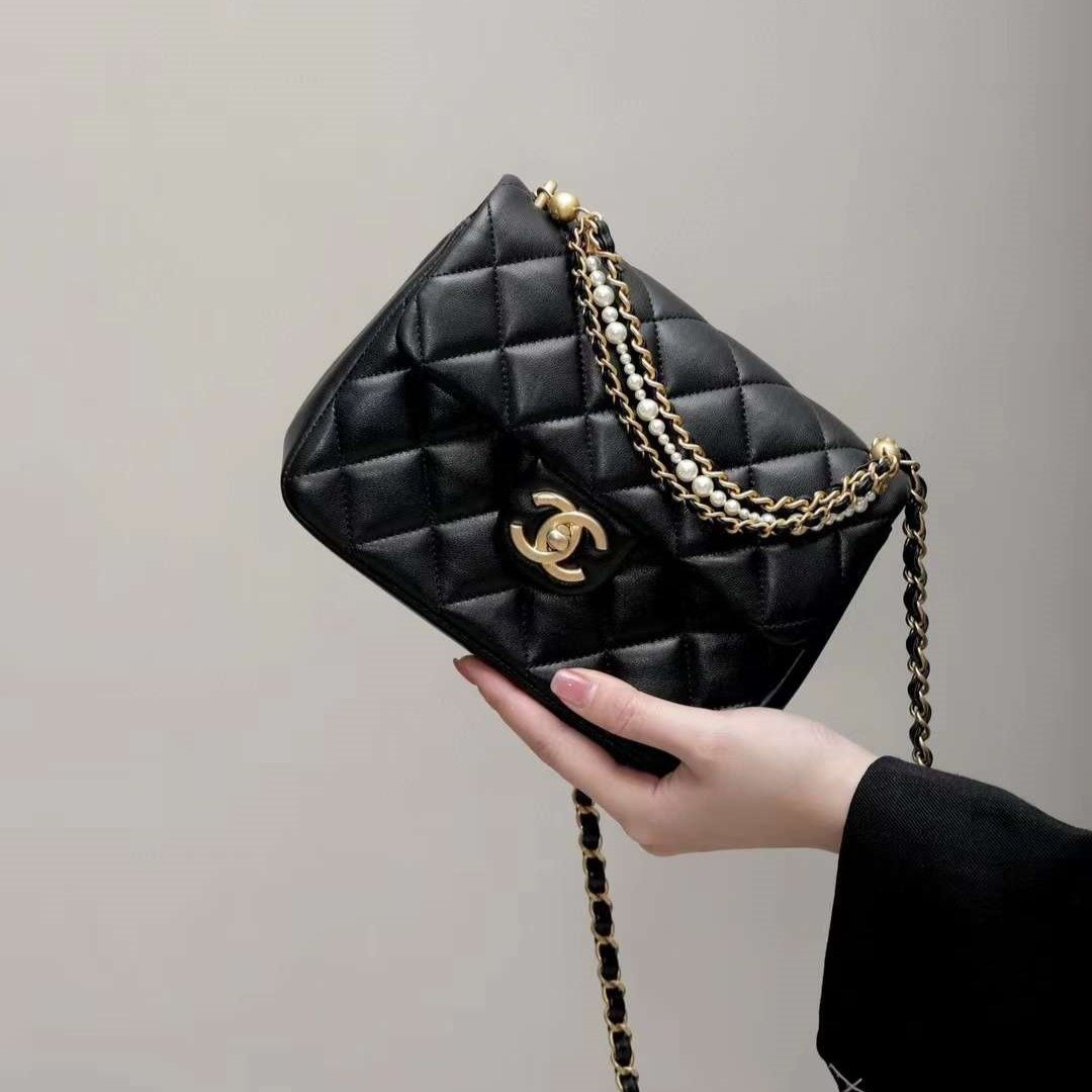 CHANEL 24P Flap Bag