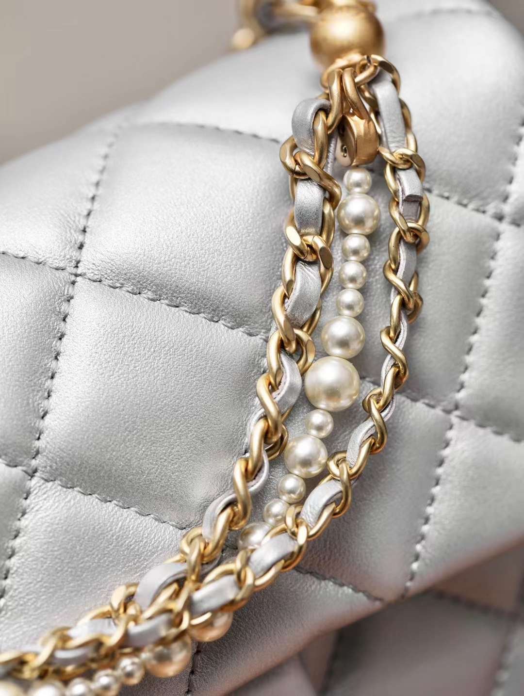 CHANEL 24P MINI FLAP BAG