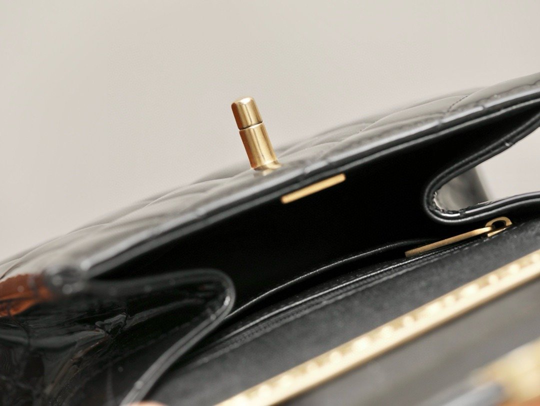 CHANEL 24S NEW handle flap bag