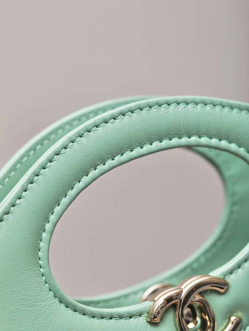 CHANEL 24S MINI 31shopping bag