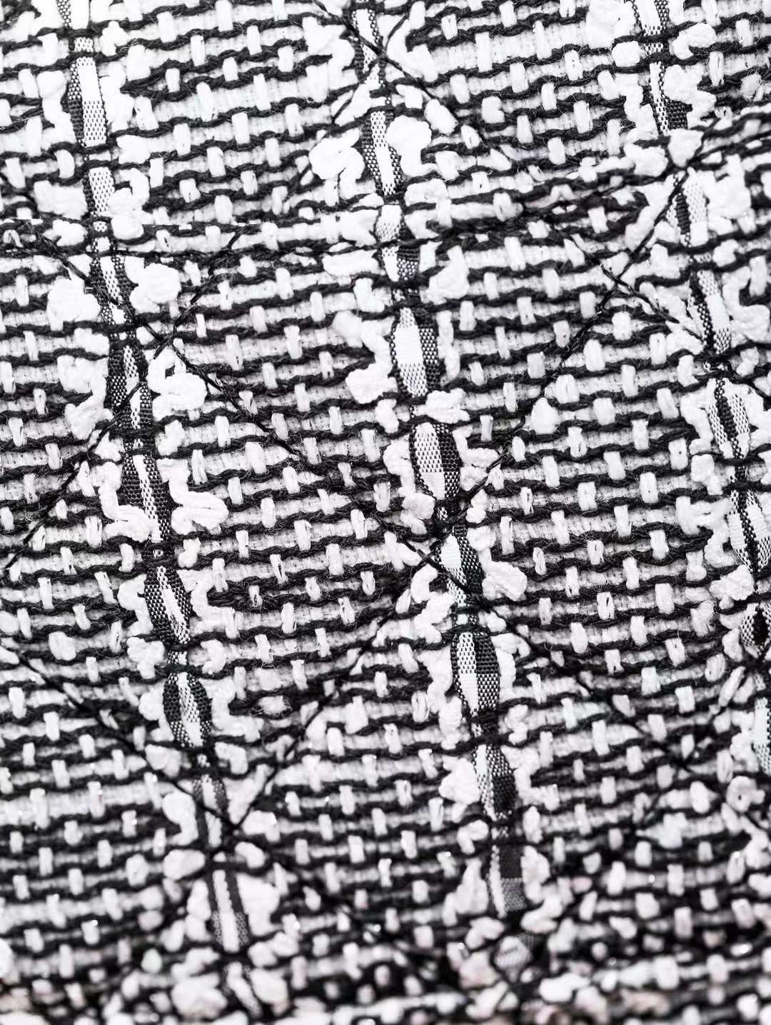 CHANEL 24S CF Pearl flap bag