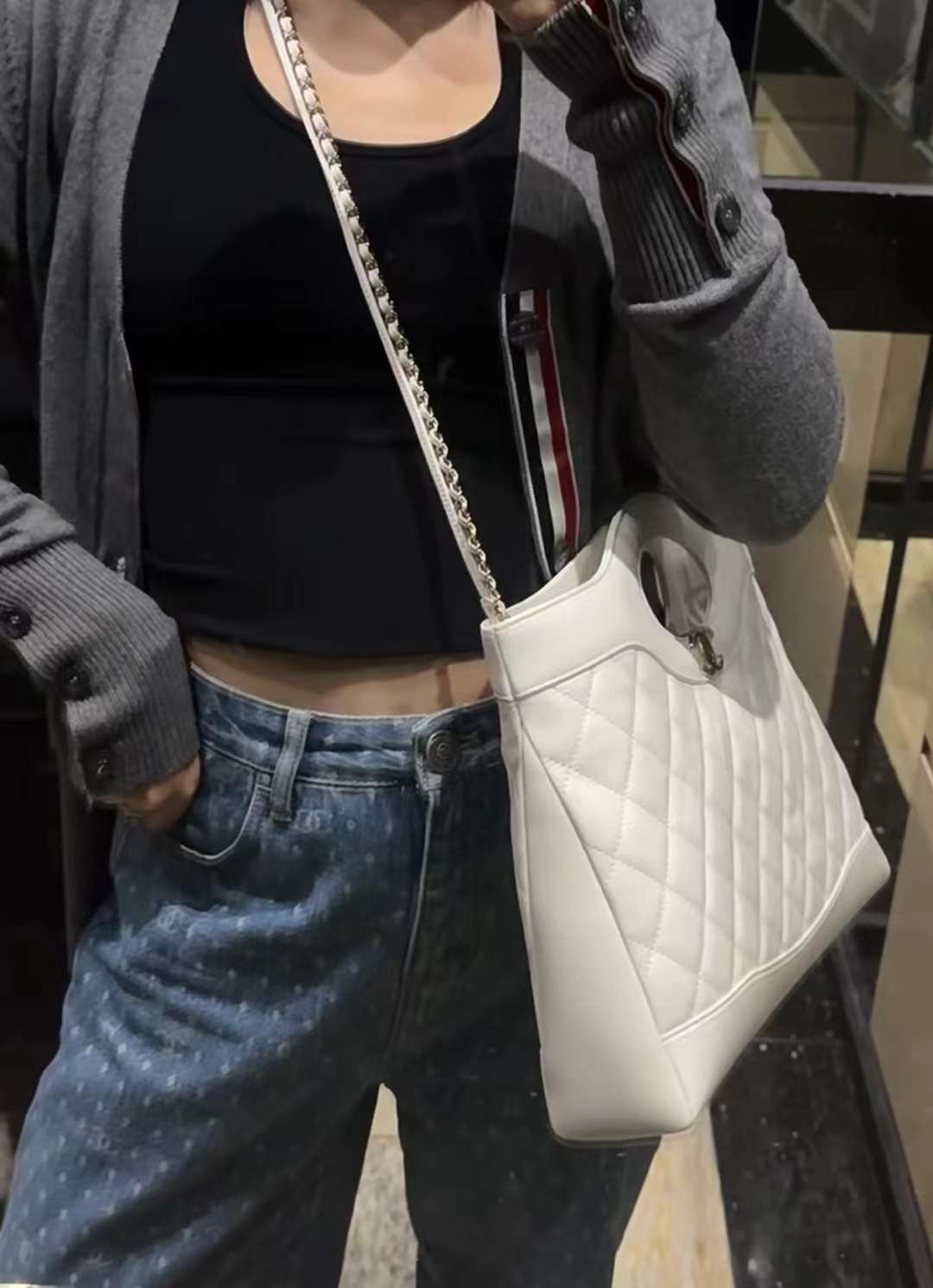 CHANEL 24S 31 shopping bag