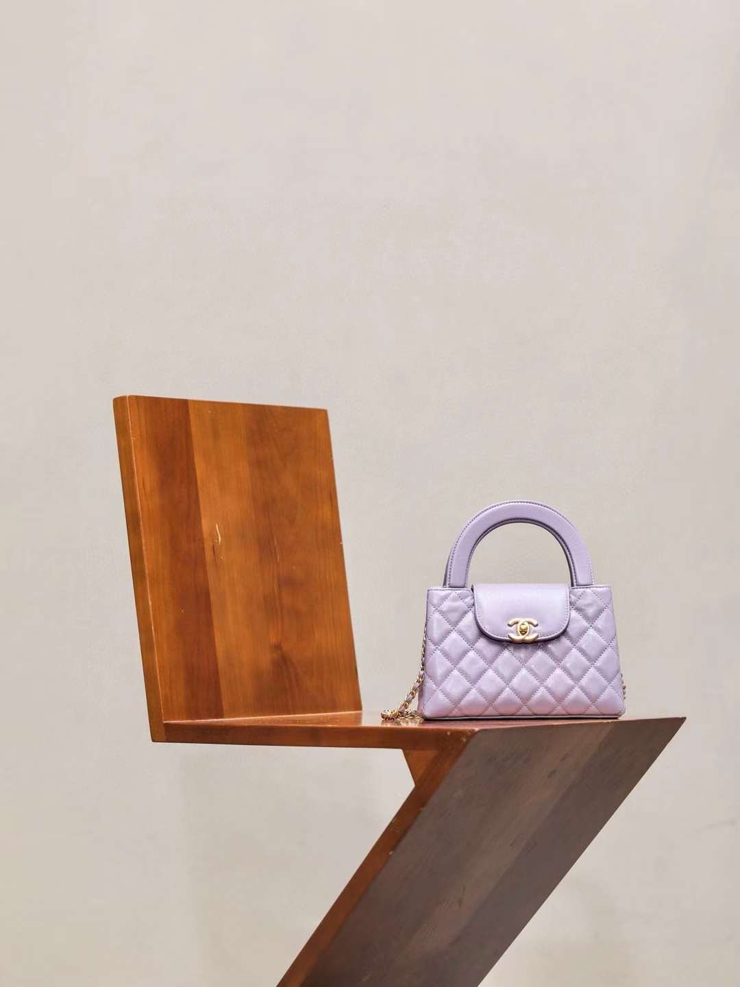 CHANEL 24S vintage kelly bag