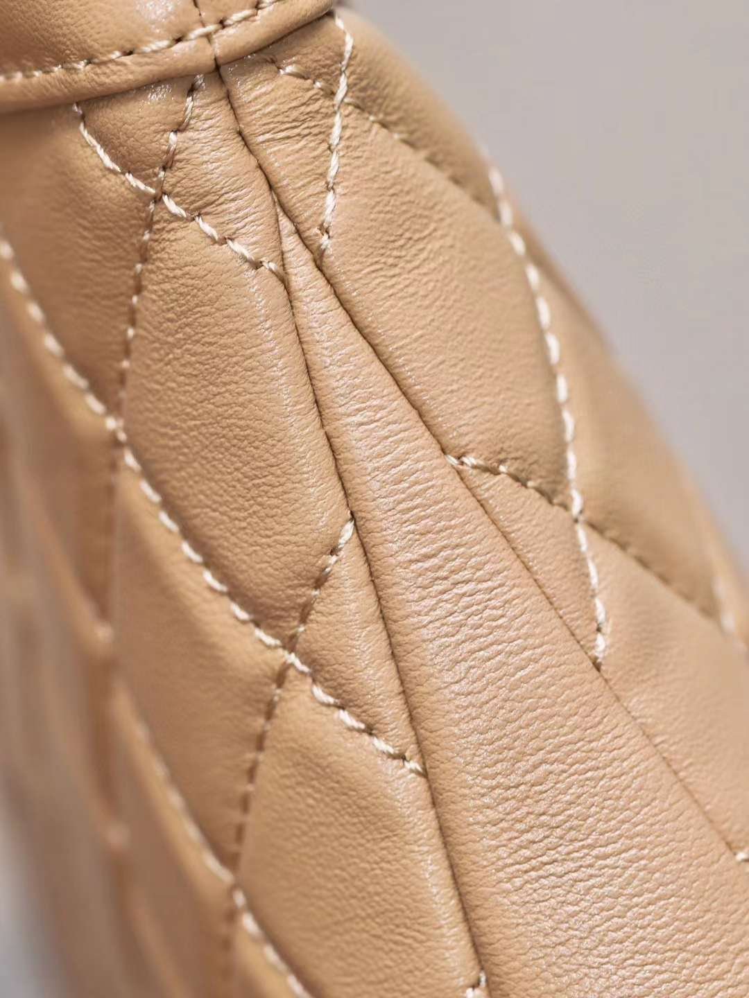 CHANEL 24S 31 shopping bag