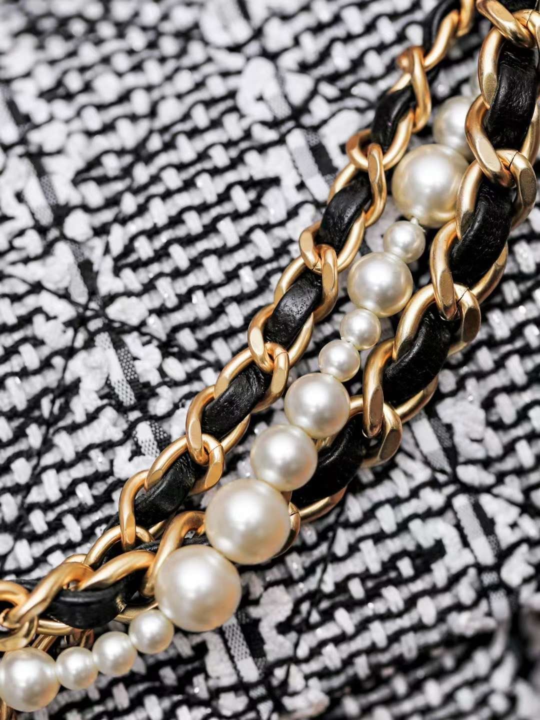 CHANEL 24S CF Pearl flap bag