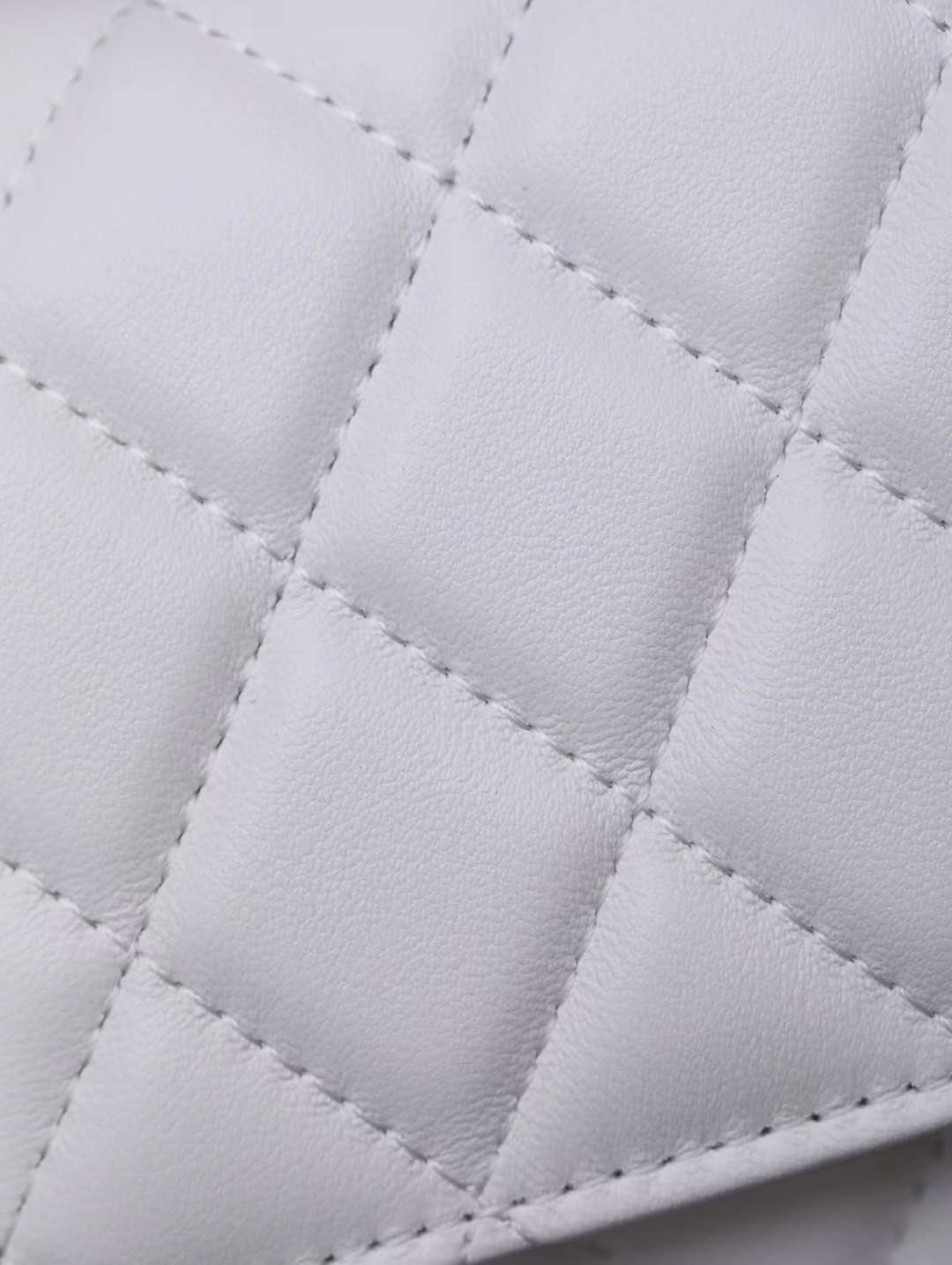 CHANEL 24S Metal letter wrist kelly woc