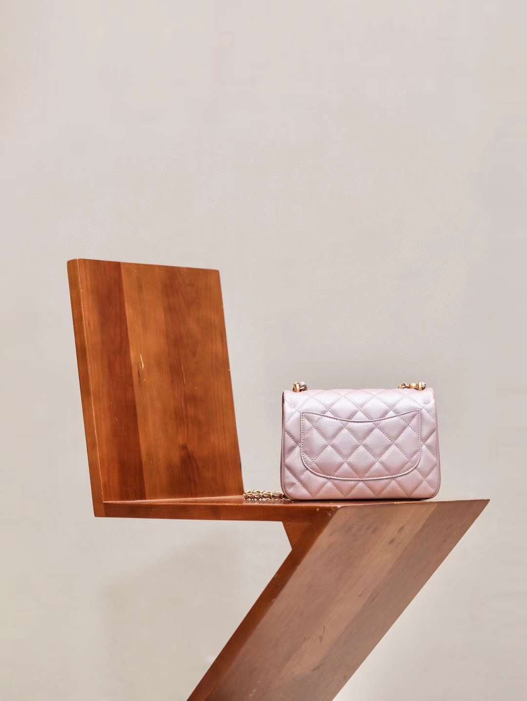 CHANEL 24P MINI FLAP BAG