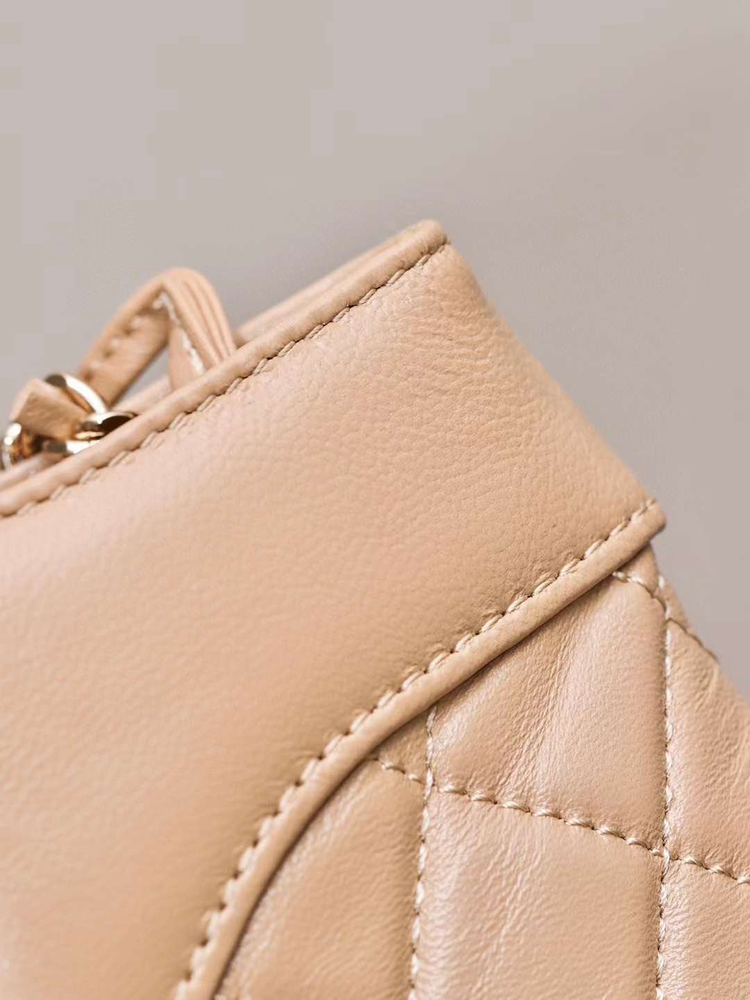 CHANEL 24S 31 shopping bag