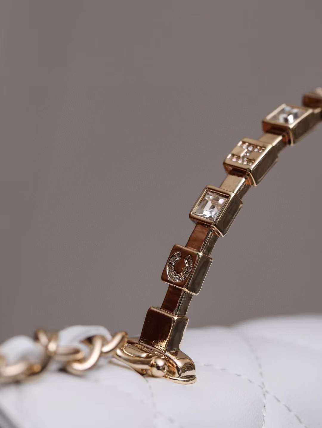 CHANEL 24S Metal letter wrist kelly woc