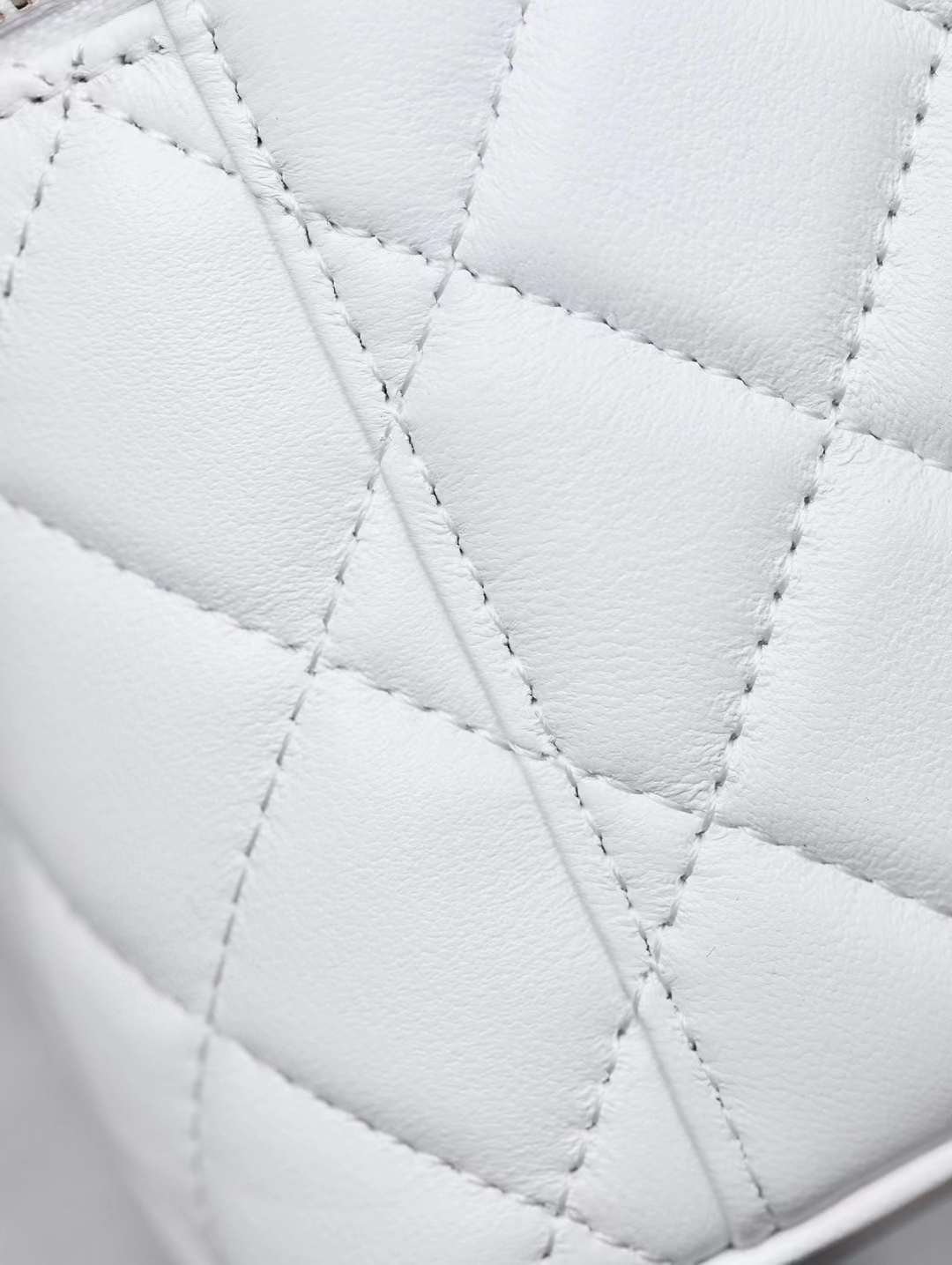 CHANEL 24S Metal letter wrist makeup bag