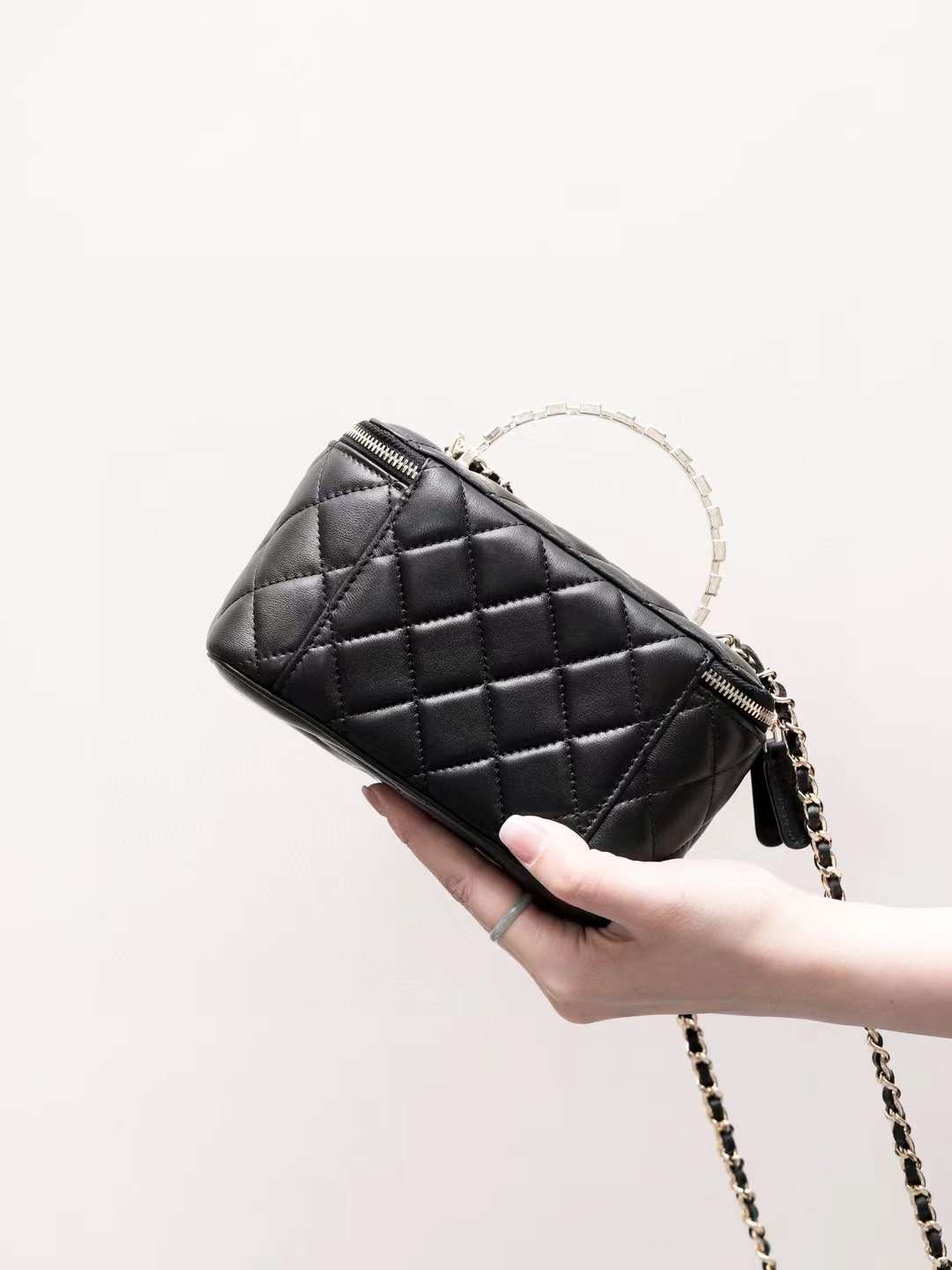 CHANEL 24S Metal letter wrist makeup bag