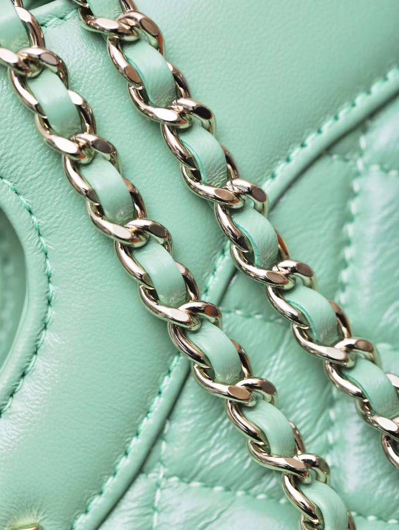 CHANEL 24S MINI 31shopping bag